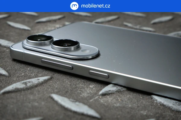 Recenze mobilní telefon Samsung Galaxy S25 Edge (2025)