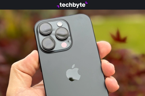 Recenzia mobilný telefón Apple iPhone 16 Pro (2024)