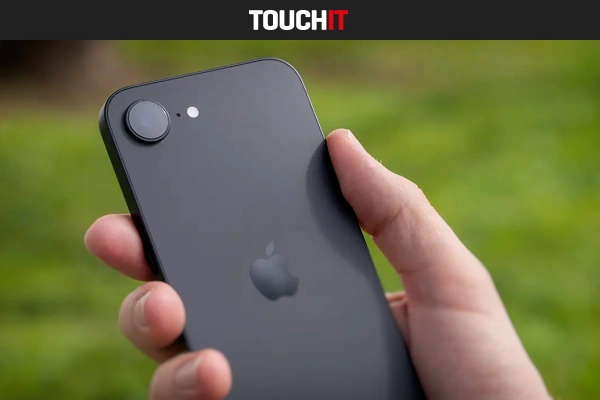 Recenzia mobilný telefón Apple iPhone 16e (2025)