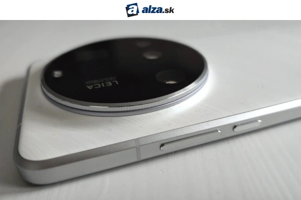 Recenzia mobilný telefón Xiaomi 15 Ultra (2025)